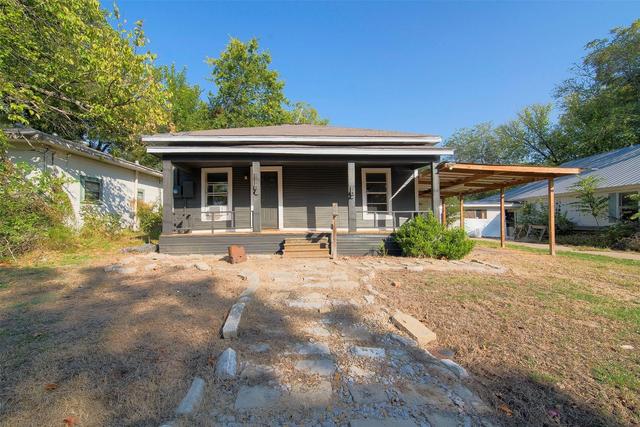 413 Manson St, Wolfe City, TX 75496