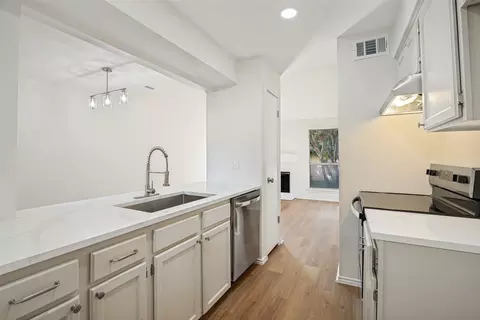 Kitchen - 4938 Rolling Vis, Mesquite, TX 75150 photo 1 of 4
