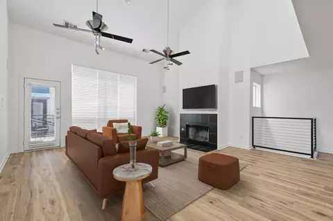 2200 N Peak St, Dallas, TX 75204