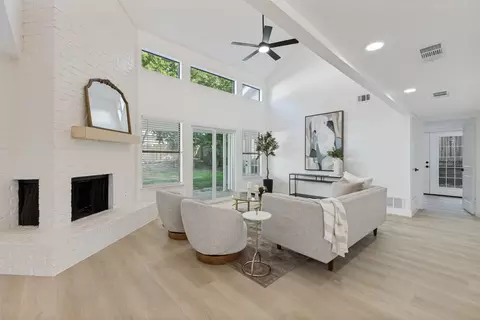 4721 Fallon Pl, Dallas, TX 75227