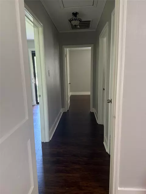 Entry Way - 123 Washington St, Minden, LA 71055 photo 2 of 3