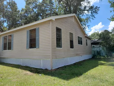 Exterior - 123 Washington St, Minden, LA 71055 photo 2 of 9