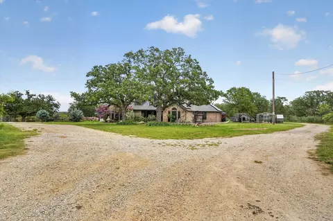1017 County Road 3555, Paradise, TX 76073