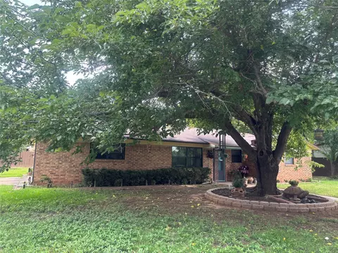 1601 24th Ave, Mineral Wells, TX 76067