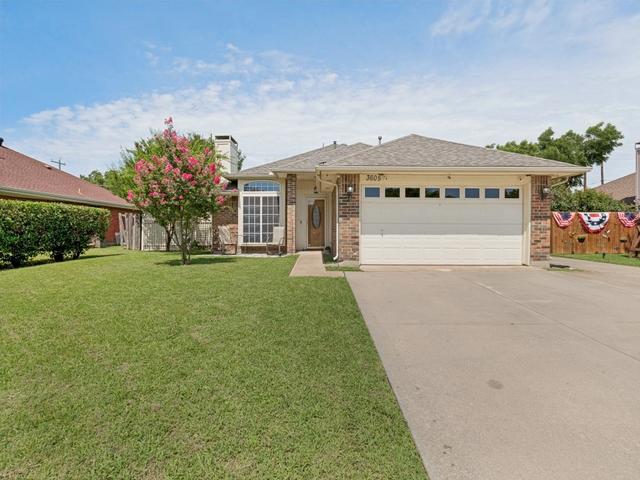 3605 Royal Valley Rd, Grand Prairie, TX 75052