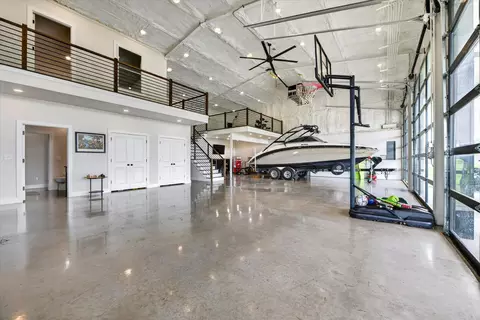 9082 Wolfe Run, Ponder, TX 76259