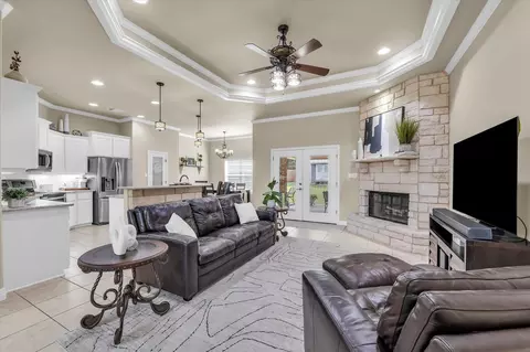 Living - 910 Springdale Ln, Lorena, TX 76655 photo 1 of 2