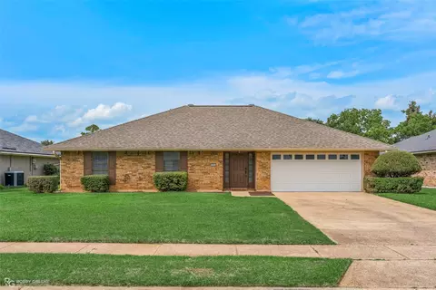 424 Westwood Dr, Bossier City, LA 71111