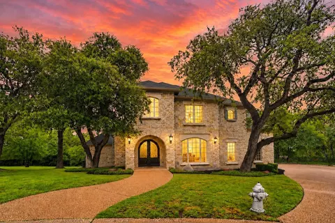 1012 Brae Ct, Fort Worth, TX 76111