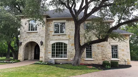 1012 Brae Ct, Fort Worth, TX 76111