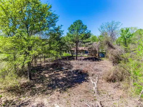 1126 Luzon St, Tool, TX 75143 photo 3