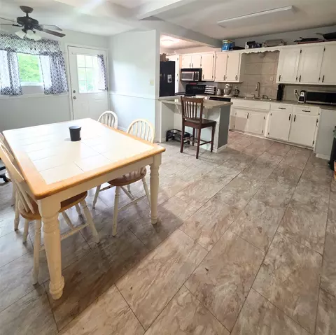 Kitchen - 4214 Valview Dr, Waco, TX 76708 photo 4 of 4