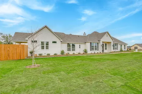 2316 Builder Rd, Crowley, TX 76036