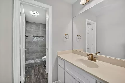 Bath - 560 Featherstone Ln, Prosper, TX 75078 photo 6 of 6