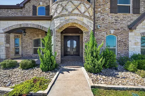 Exterior - 560 Featherstone Ln, Prosper, TX 75078 photo 2 of 3