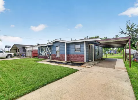 2344 Beaumont St, Fort Worth, TX 76106
