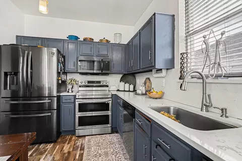 9936 Blue Bell Dr, Fort Worth, TX 76108