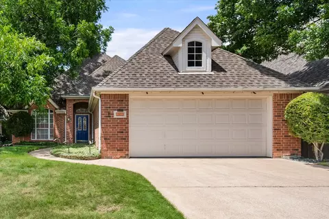 2419 Strait Ln, Arlington, TX 76013