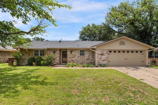 513 Quail Run St, Greenville, TX 75402
