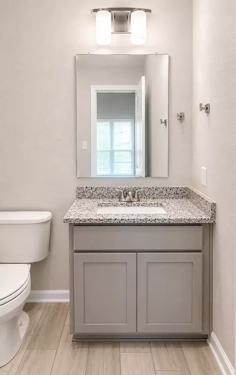 Bath - 11501 Ullrich Ct, Lorena, TX 76655 photo 4 of 8