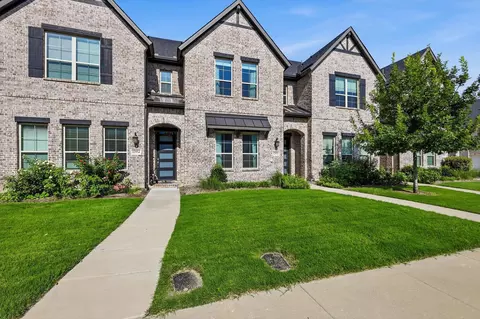 12952 Wymeth Dr, Farmers Branch, TX 75234
