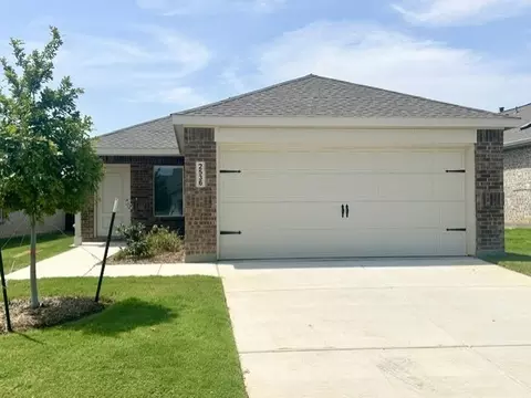 2536 Guineas Ln, Aubrey, TX 76227