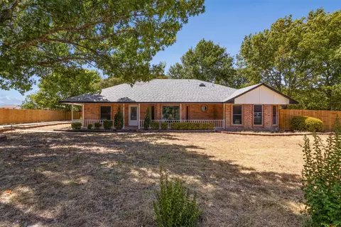 149 Lassetter Dr, Red Oak, TX 75154
