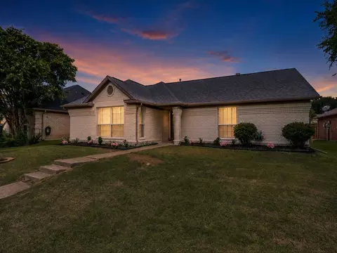 1653 Crosshaven Dr, Lewisville, TX 75077