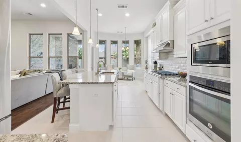 Kitchen - 1509 9th St, Argyle, TX 76226 photo 4 of 6