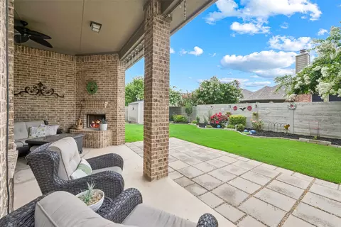 Exterior - 1509 9th St, Argyle, TX 76226 photo 6 of 7
