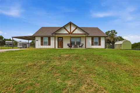 1057 Hereford Dr, Springtown, TX 76082