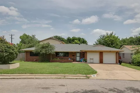 7001 Overhill Rd, Fort Worth, TX 76116