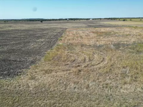 3809 County Road 384, Bartlett, TX 76511 photo 9