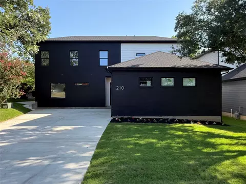 210 Silverleaf Dr, Fort Worth, TX 76112