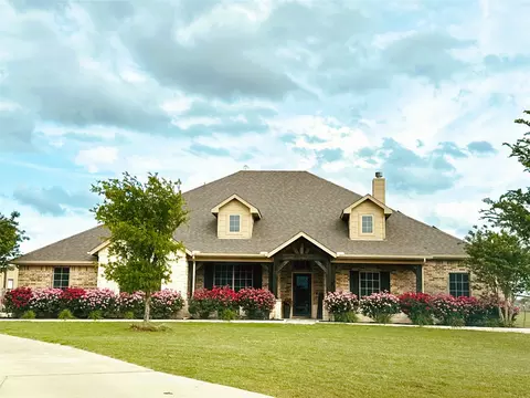7812 Grain Ct, Godley, TX 76044