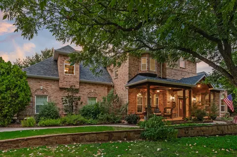 810 Cross Timbers Dr, Double Oak, TX 75077