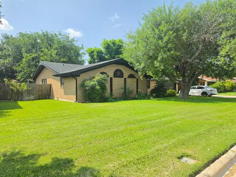 2404 Monticello St, Brownwood, TX 76801