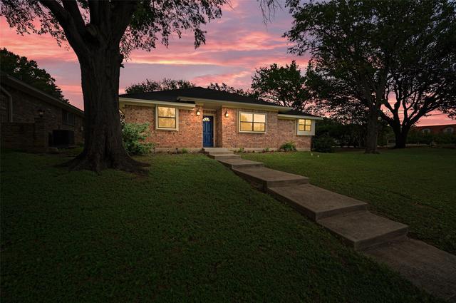 2405 Castle St, Irving, TX 75038