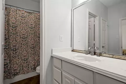 Bath - 3696 Old Lorena Rd, Lorena, TX 76655 photo 3 of 3