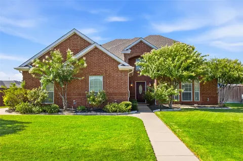 1201 Forest Green Dr, Kennedale, TX 76060
