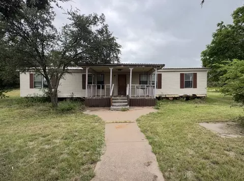 405 Munson Dr, Clyde, TX 79510