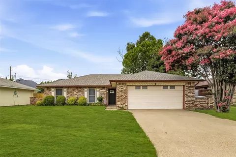 2713 Yale Dr, Rowlett, TX 75088