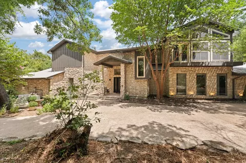613 Armadillo Ct, Cedar Hill, TX 75104