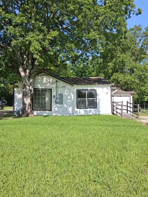 2917 Cypress Ave, Dallas, TX 75227