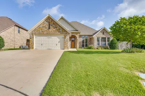2946 Masters Ct N, Burleson, TX 76028