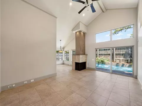 Living - 4101 Rush Cir, Addison, TX 75001 photo 2 of 6