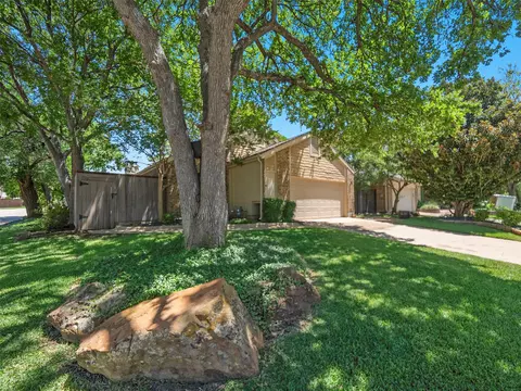 4101 Rush Cir, Addison, TX 75001