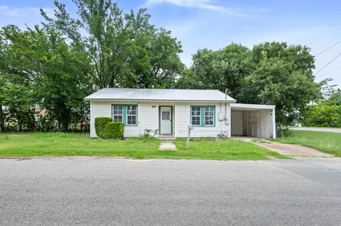 1141 W Mcneill St, Stephenville, TX 76401