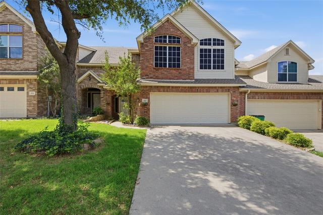 287 Emma Call Ct, Decatur, TX 76234