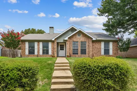 807 Blue Oak Dr, Lewisville, TX 75067